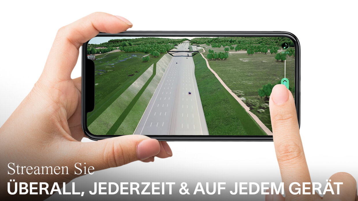 Hand hält ein Smartphone, auf dem eine interaktive Anwendung läuft.